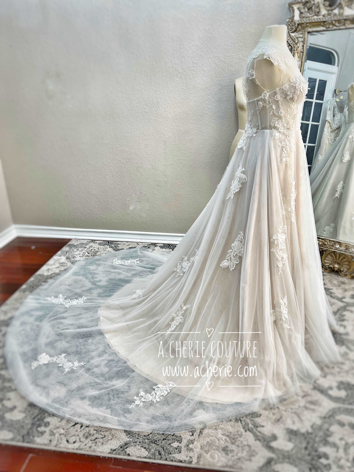 Illusion Neckline 3D Floral Lace A-Line Wedding Dress Faye with Keyhole Back