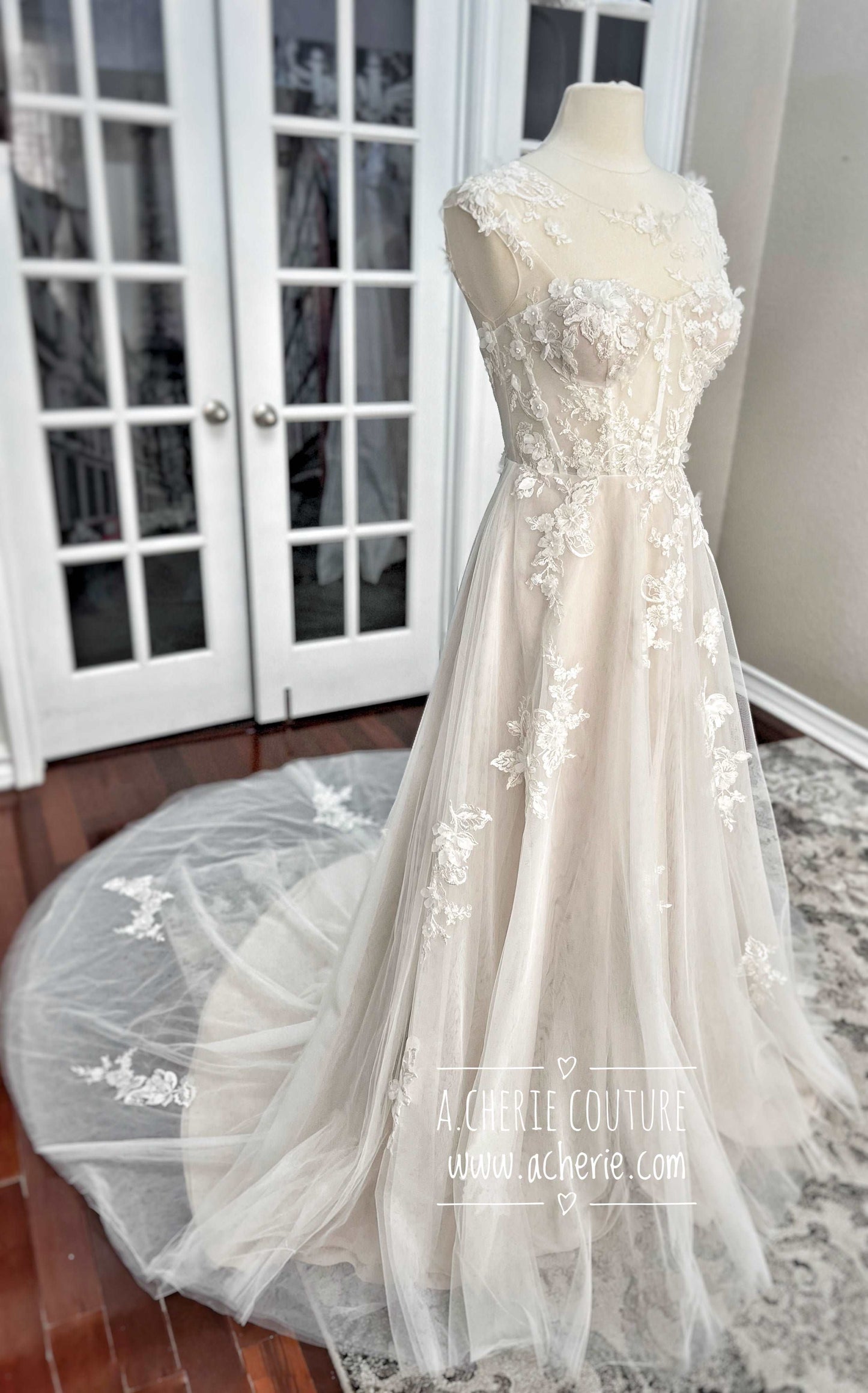 Illusion Neckline 3D Floral Lace A-Line Wedding Dress Faye with Keyhole Back