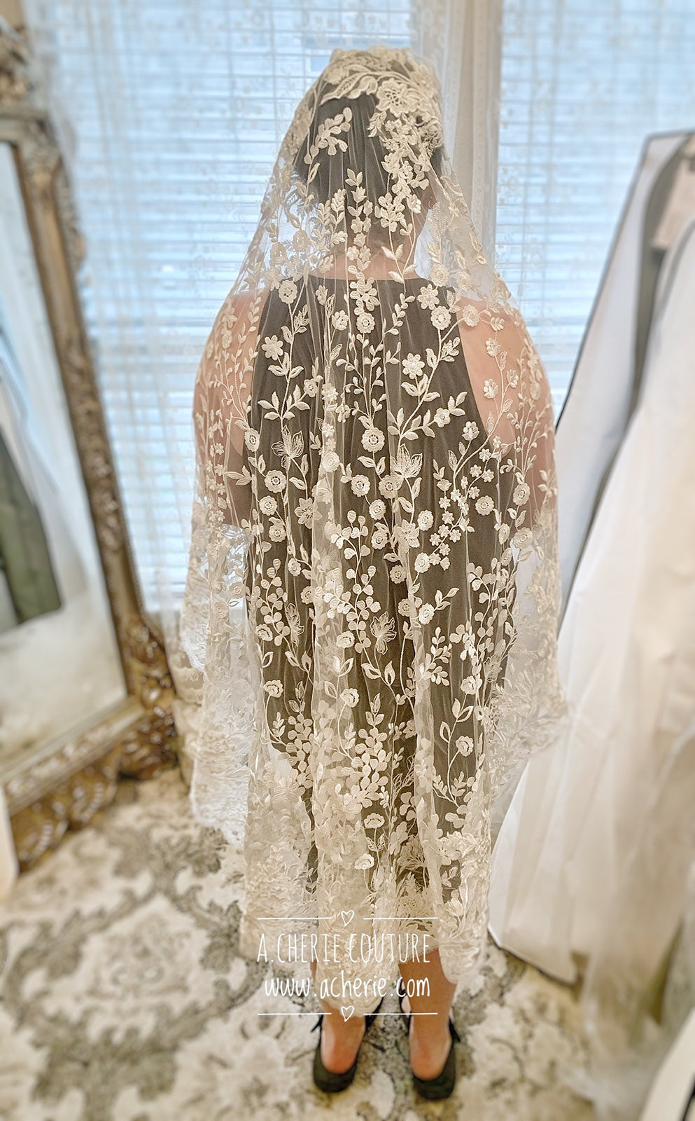 Style SV09 Scallop Edge Floral Lace Covered Short Veil - A.Cherie Couture Shop