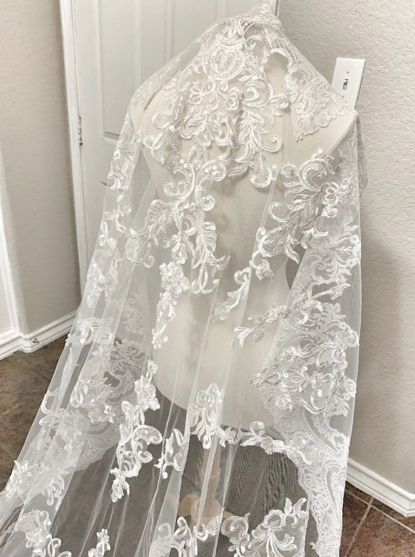 Scalloped Scroll Lace Cathedral Veil - A.Cherie Couture Shop