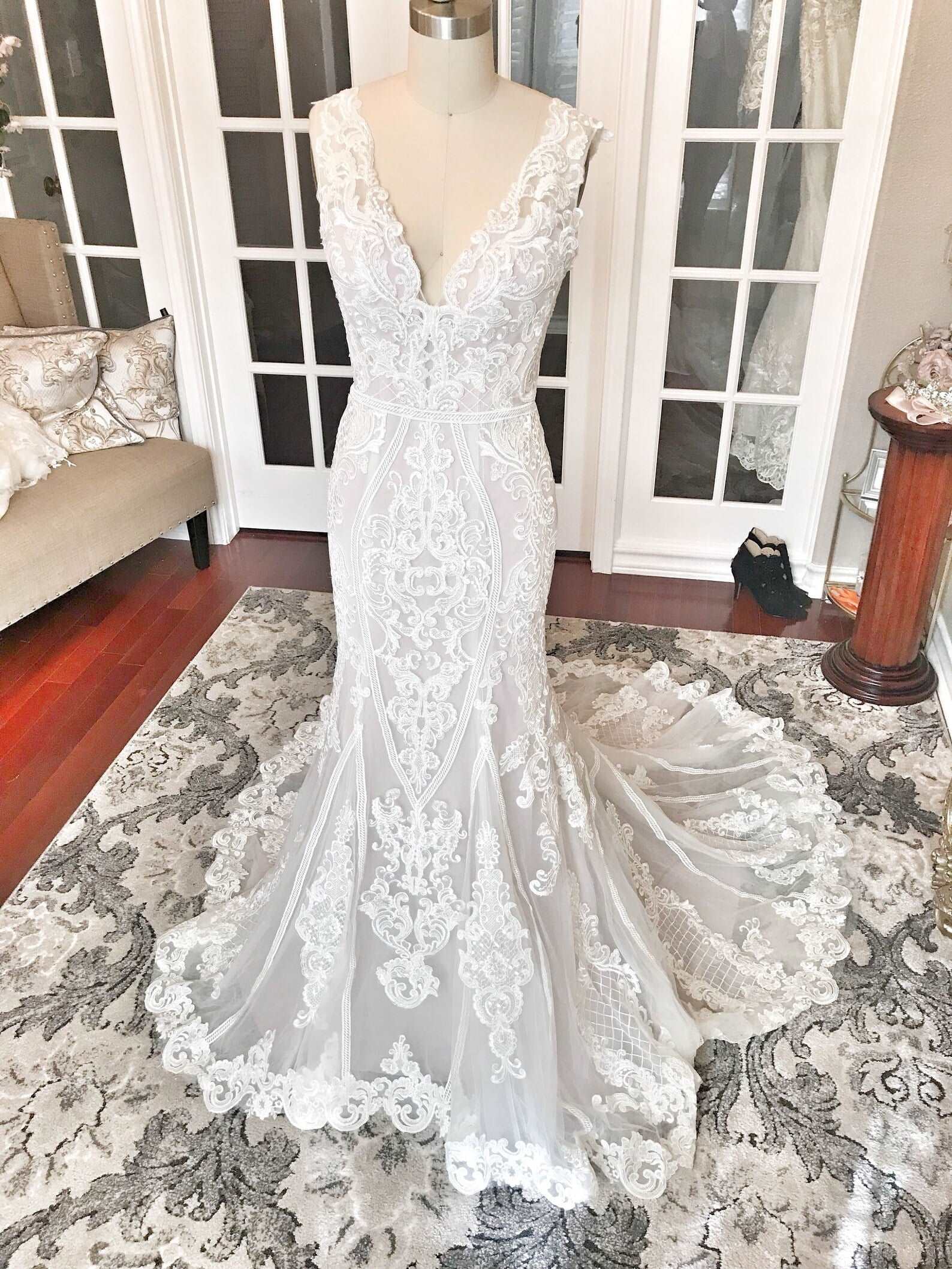 v neck lace trumpet wedding dress V-Neck Rustic Trumpet Lace Beach Mermaid Long Wedding Dresses, WD00590 SposaBridal