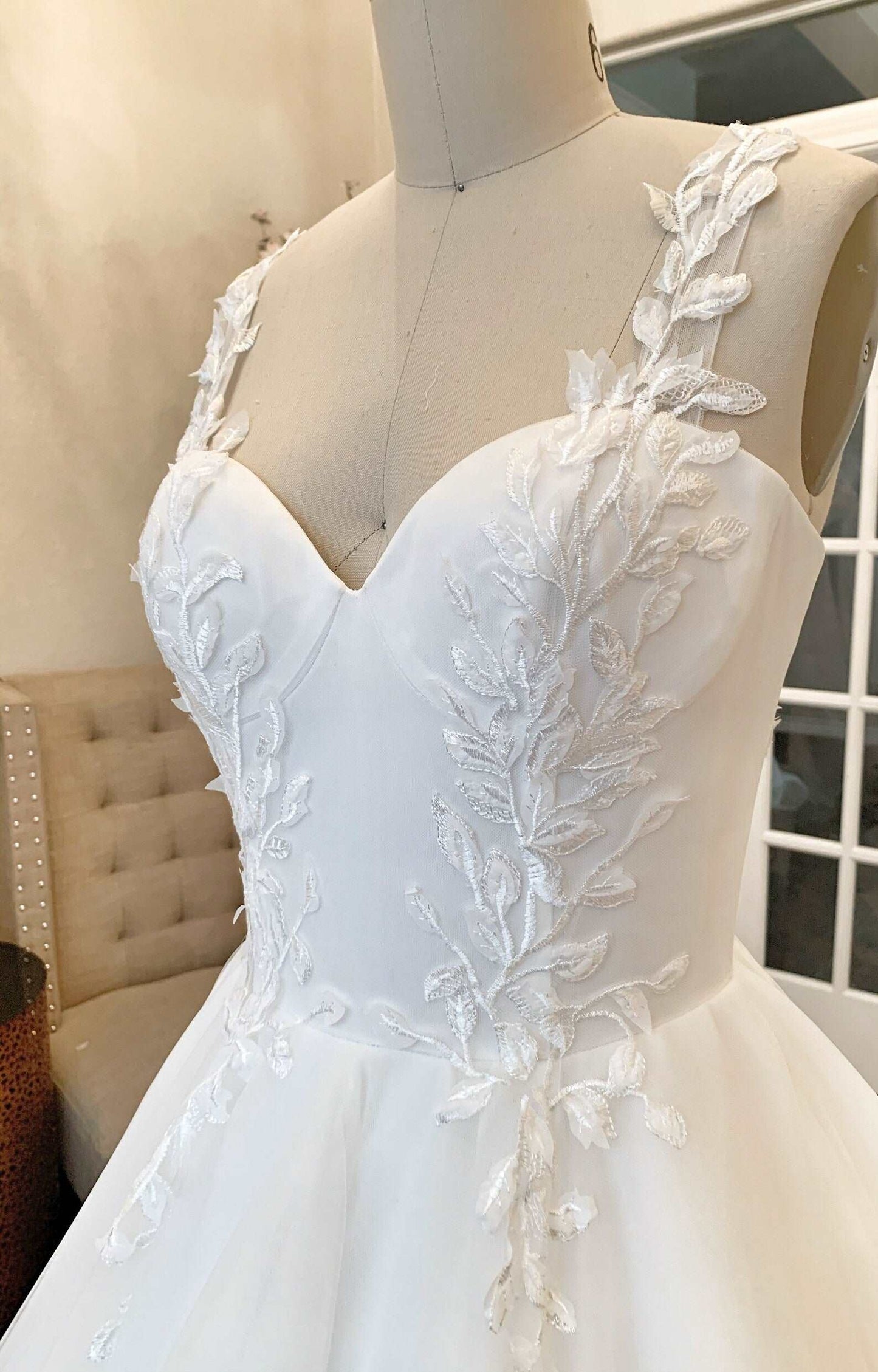 Leaf Lace Full A-Line Wedding Dress Lea