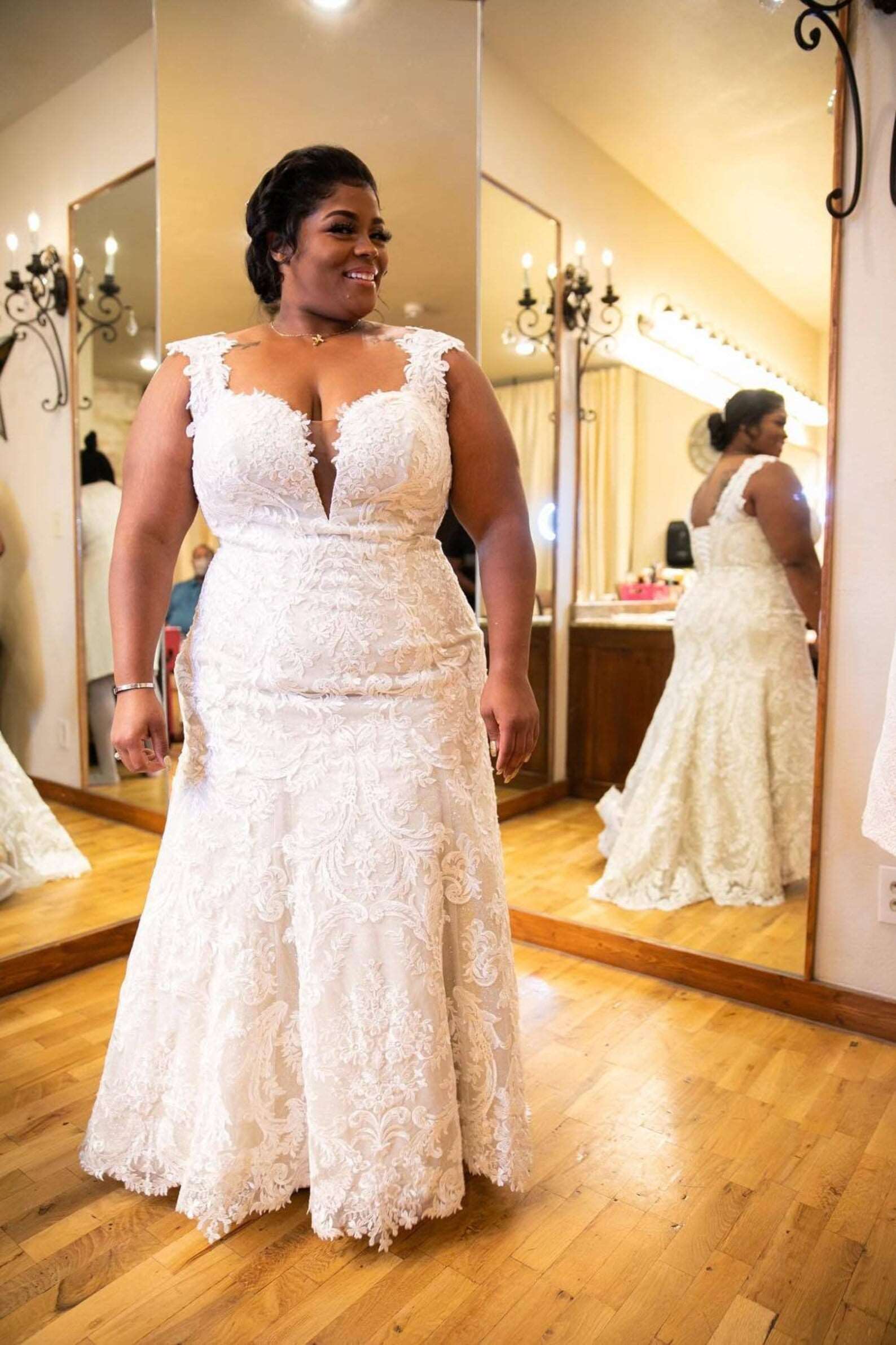 Plunge Neckline Floral Lace Trumpet Wedding Dress | Shop A.Cherie Light Ivory / US24 / No Overskirt Plunge Neckline Floral Lace Trumpet Wedding Dress | Shop A.Cherie Light Ivory / US24 / No Overskirt