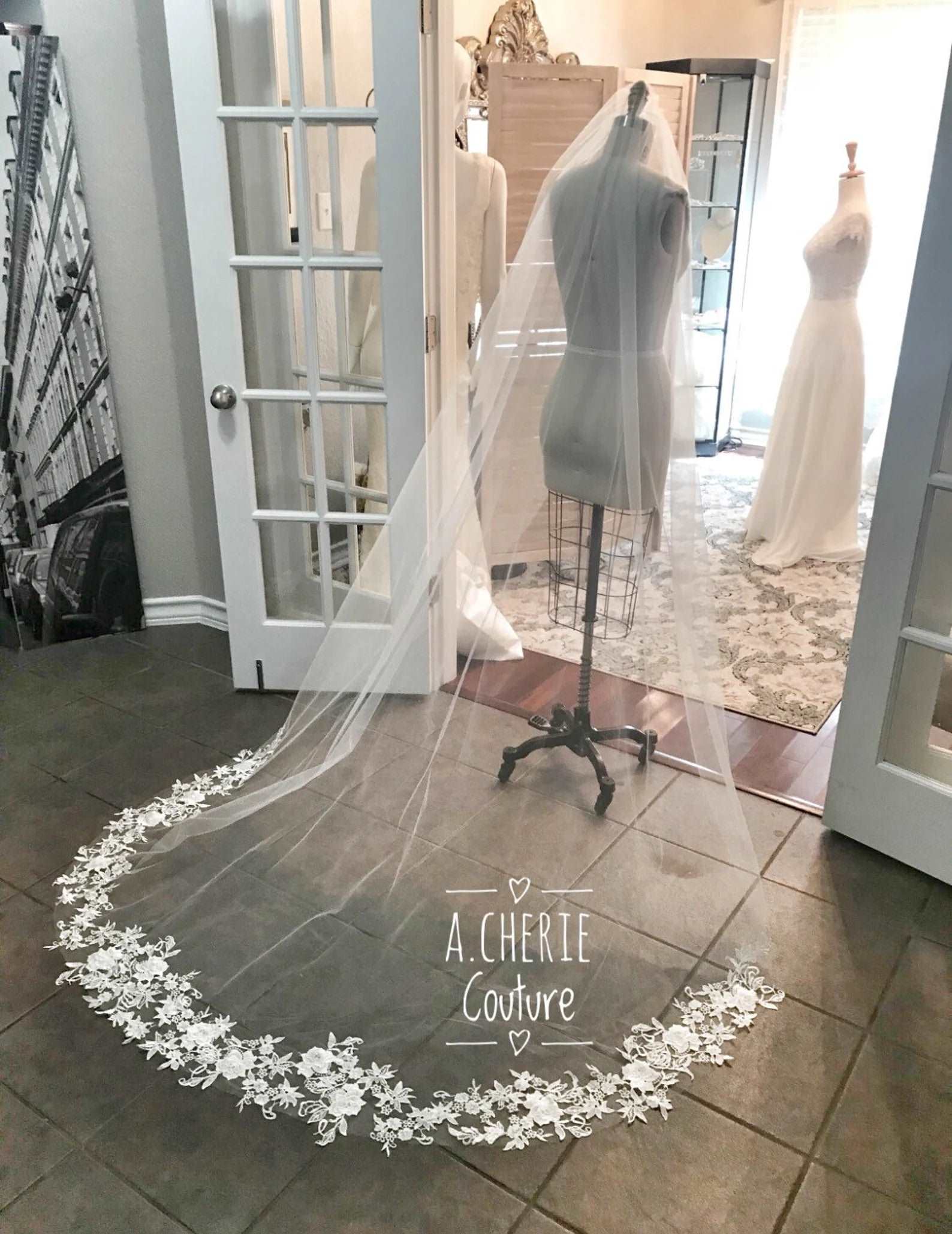 Rose Edge Lace Chapel Veil