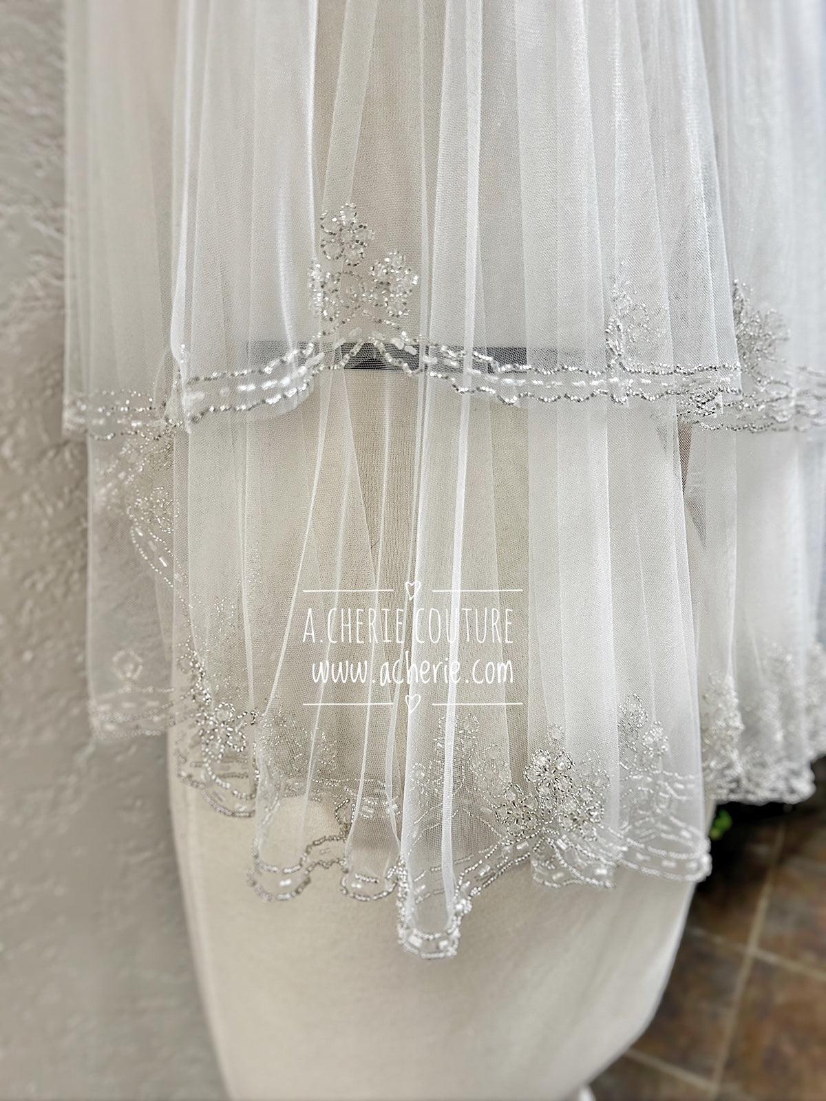 Style SV06 Beaded Floral Design Scalloped Edge Short Veil - A.Cherie Couture Shop