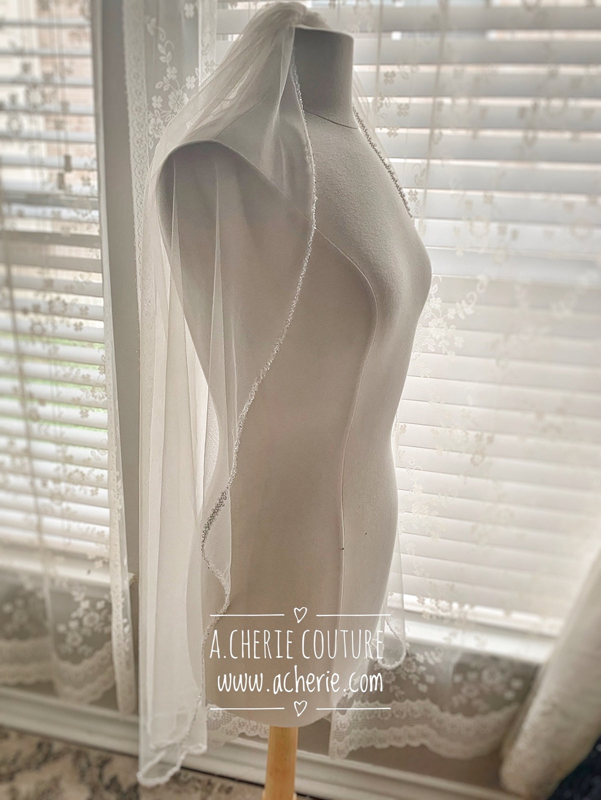Style SV08 Mixed ZigZag Beaded Edge Short Veil - A.Cherie Couture Shop