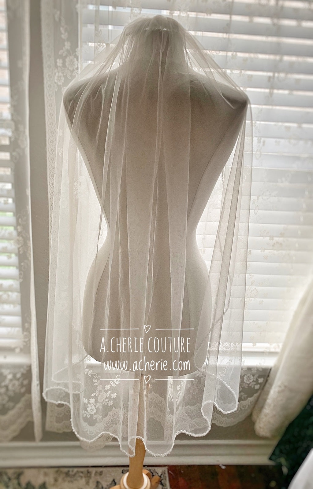 Style SV08 Mixed ZigZag Beaded Edge Short Veil - A.Cherie Couture Shop