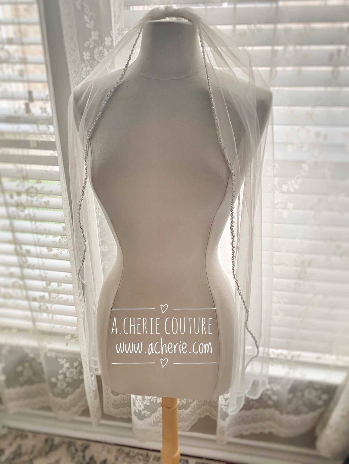 Style SV08 Mixed ZigZag Beaded Edge Short Veil - A.Cherie Couture Shop