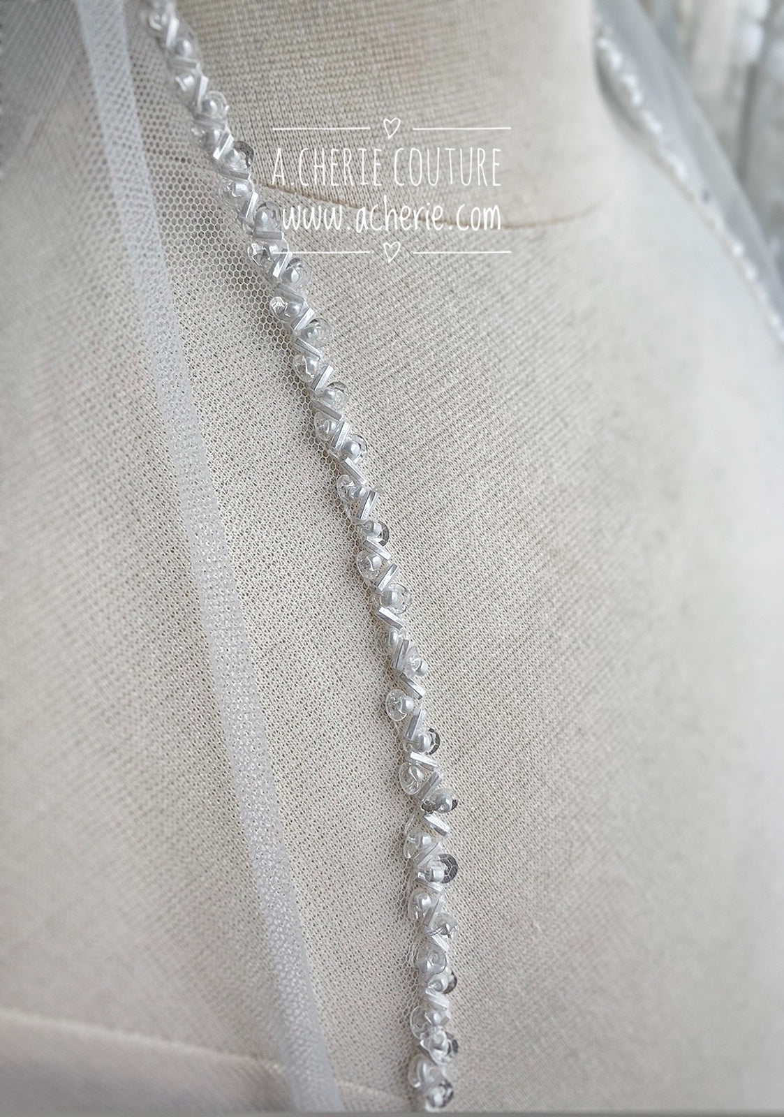 Style SV08 Mixed ZigZag Beaded Edge Short Veil - A.Cherie Couture Shop