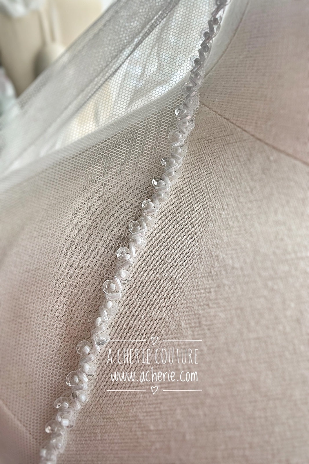Style SV08 Mixed ZigZag Beaded Edge Short Veil - A.Cherie Couture Shop