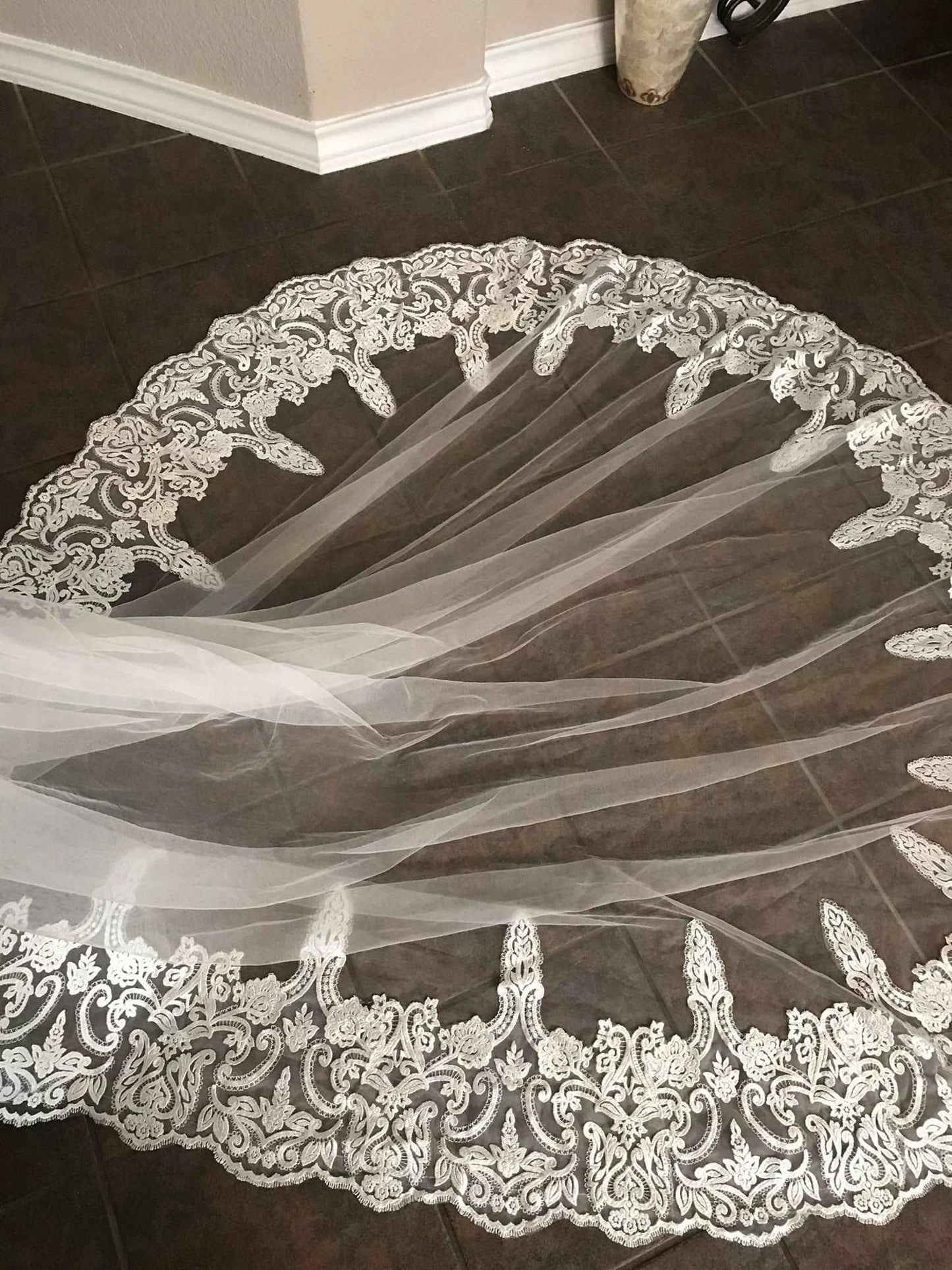 Art Deco Lace Cathedral Veil - A.Cherie Couture Shop