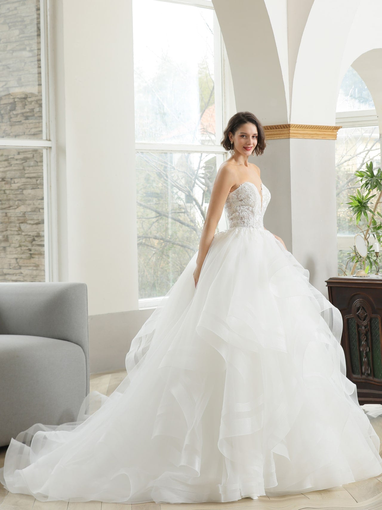 Tiered Skirt Floral Lace Ball Gown Wedding Dress