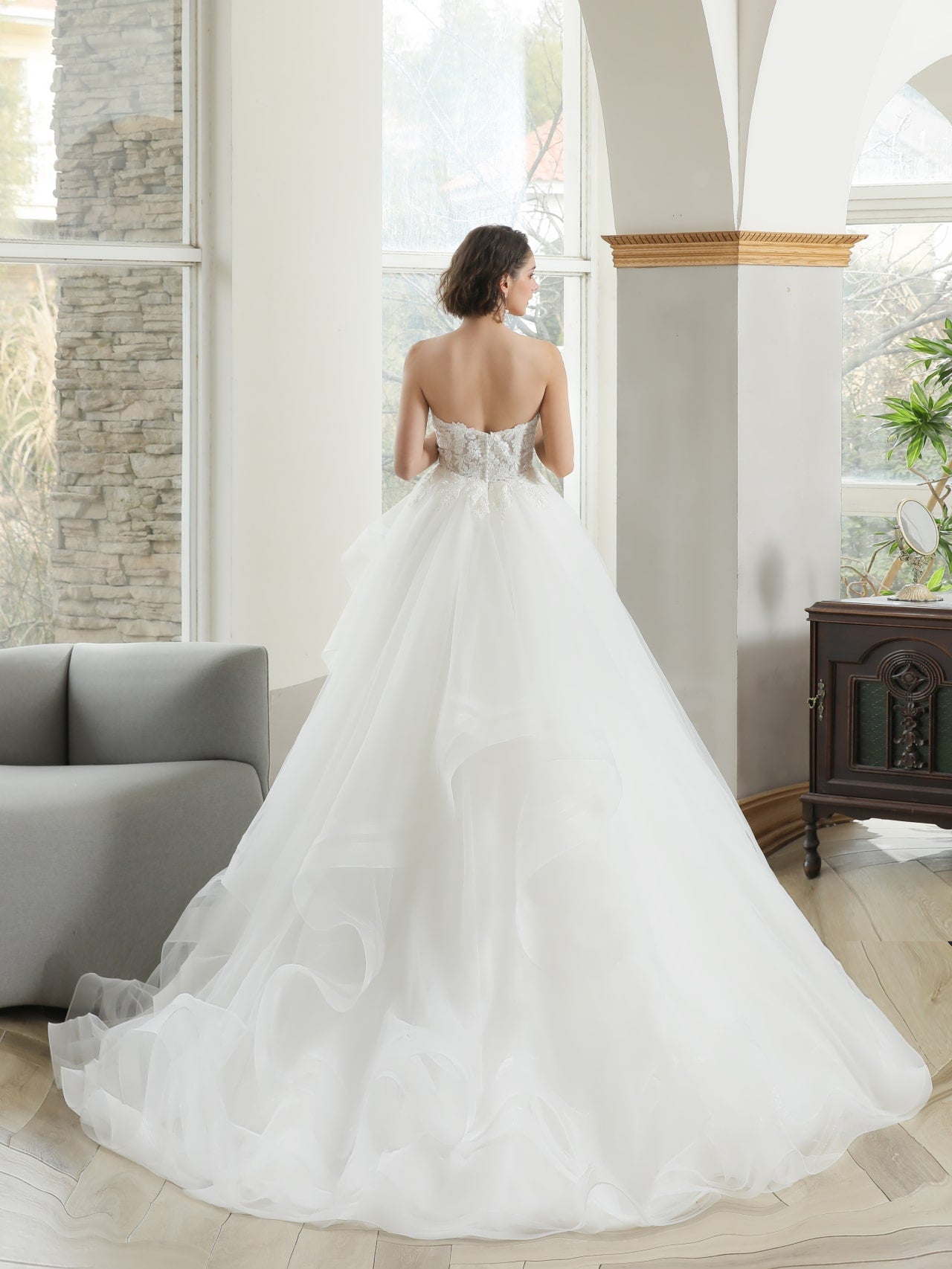 Tiered Skirt Floral Lace Ball Gown Wedding Dress
