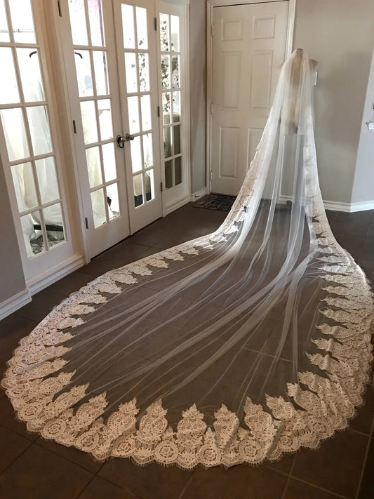 Wide Scallop Lace Royal Veil - A.Cherie Couture Shop